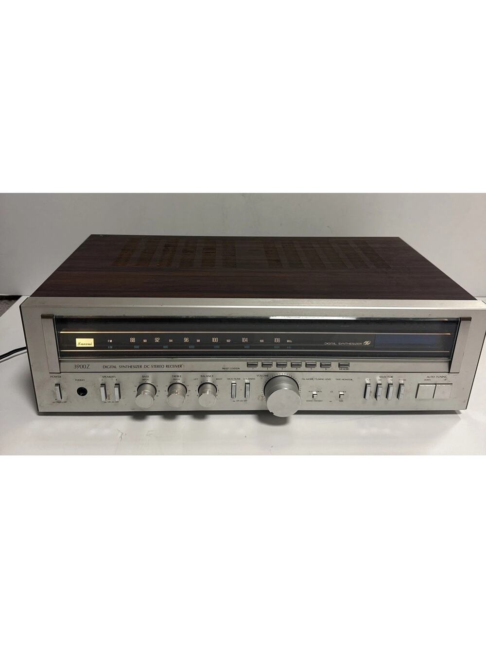 Sansui 3900Z DC Digital Synthesizer AM/FM Stereo Receiver AM FM AUX Phono Tested